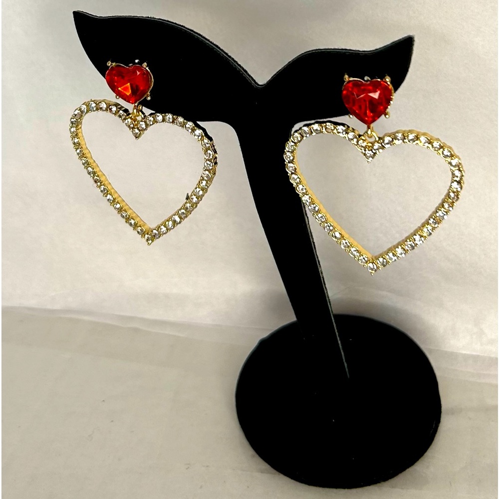 NEW Fashion Hollow Heart Drop Earrings Vintage Style Faux Crystal Earrings